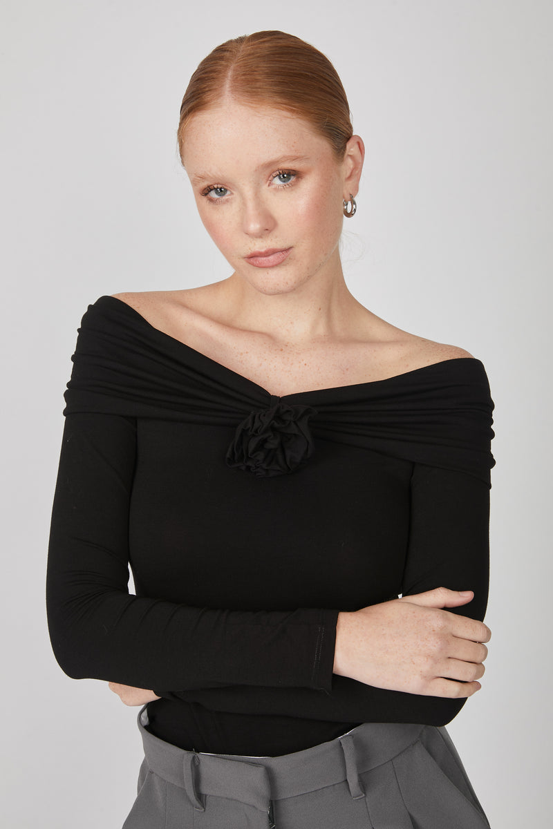 Top Off Shoulder Rose